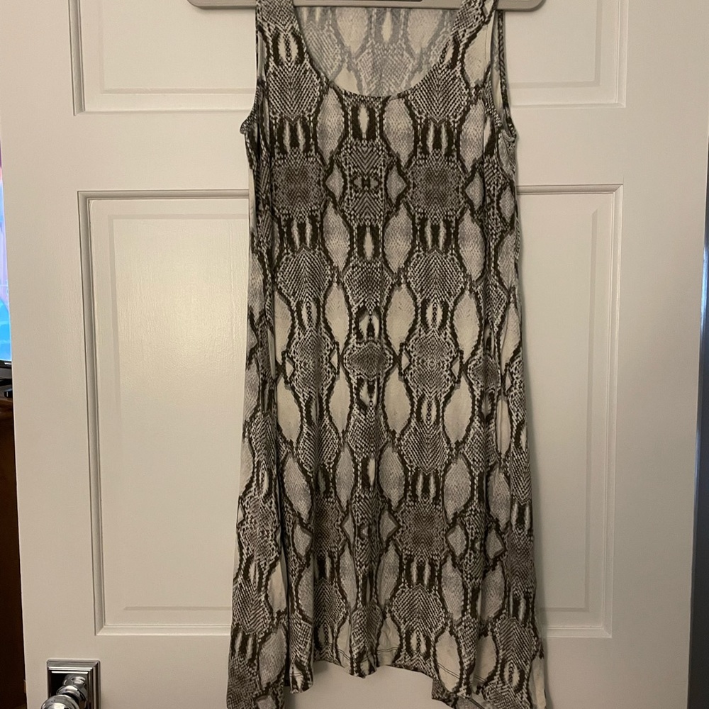 Tommy Bahama tank dress.. like new condition!